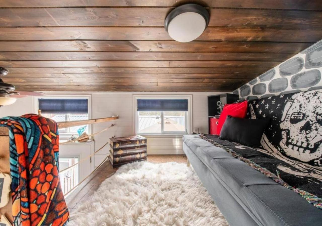 Ashore The Clouds Glamping Awaits Woodland Park Exterior photo