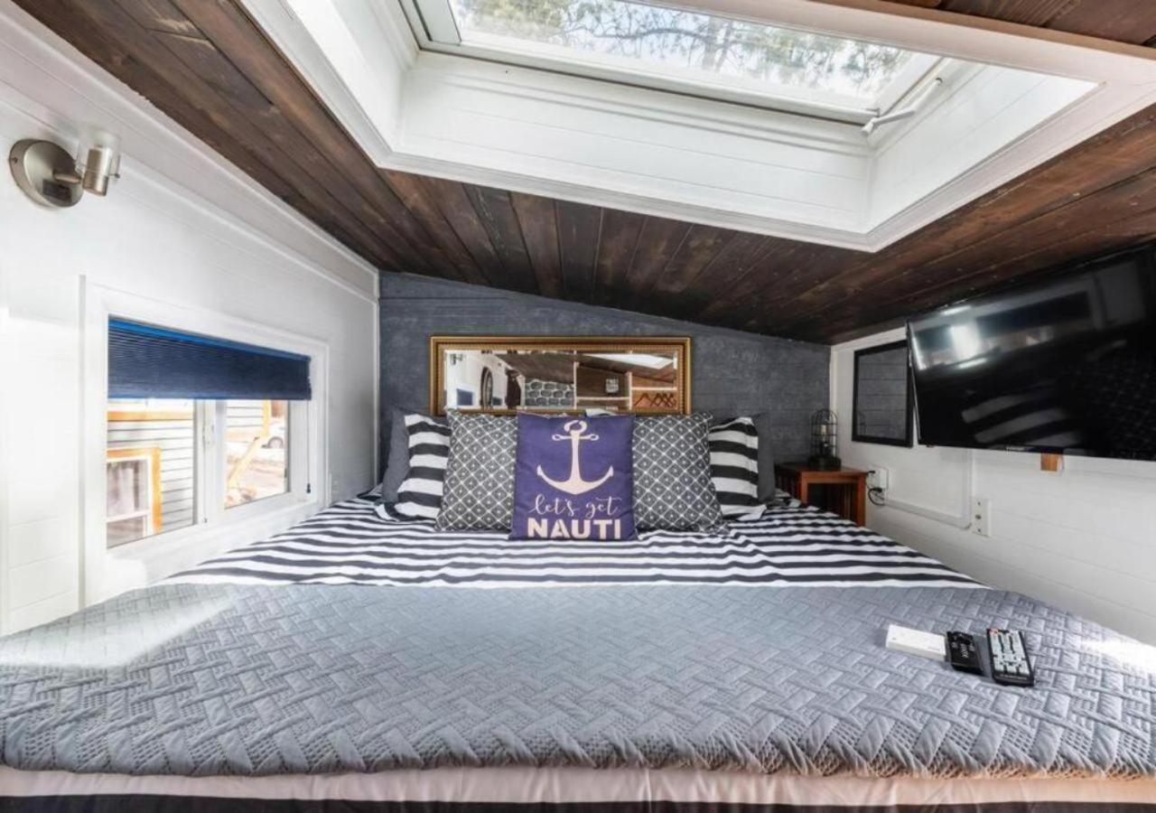 Ashore The Clouds Glamping Awaits Woodland Park Exterior photo